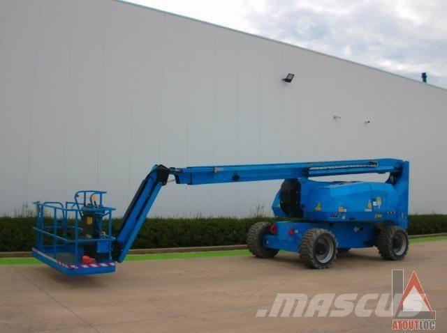 JLG H800AJ Nacele cu brat articulat