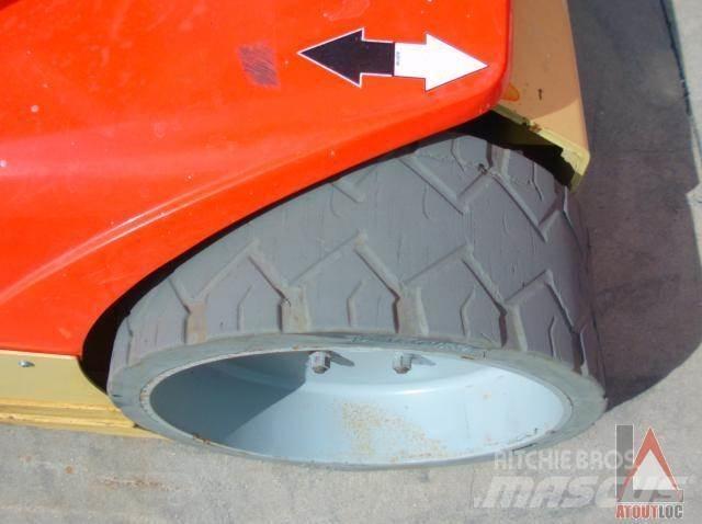 JLG TOUCAN 12E + Nacele cu brat articulat