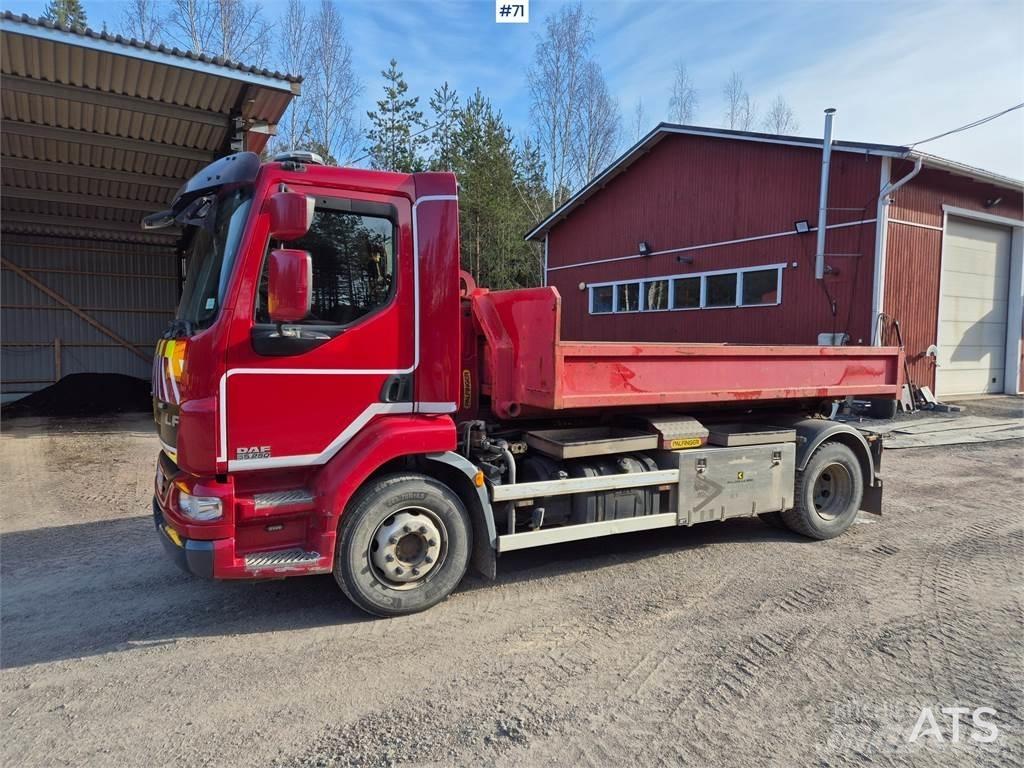 DAF LF Camion cu carlig de ridicare