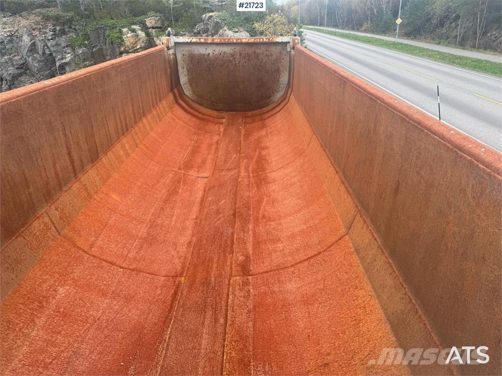 Carnehl Tippsemi. Semi-remorca Basculanta