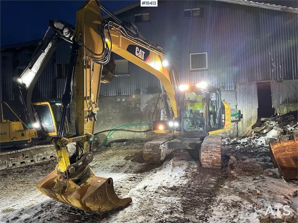 CAT  Excavatoare pe șenile
