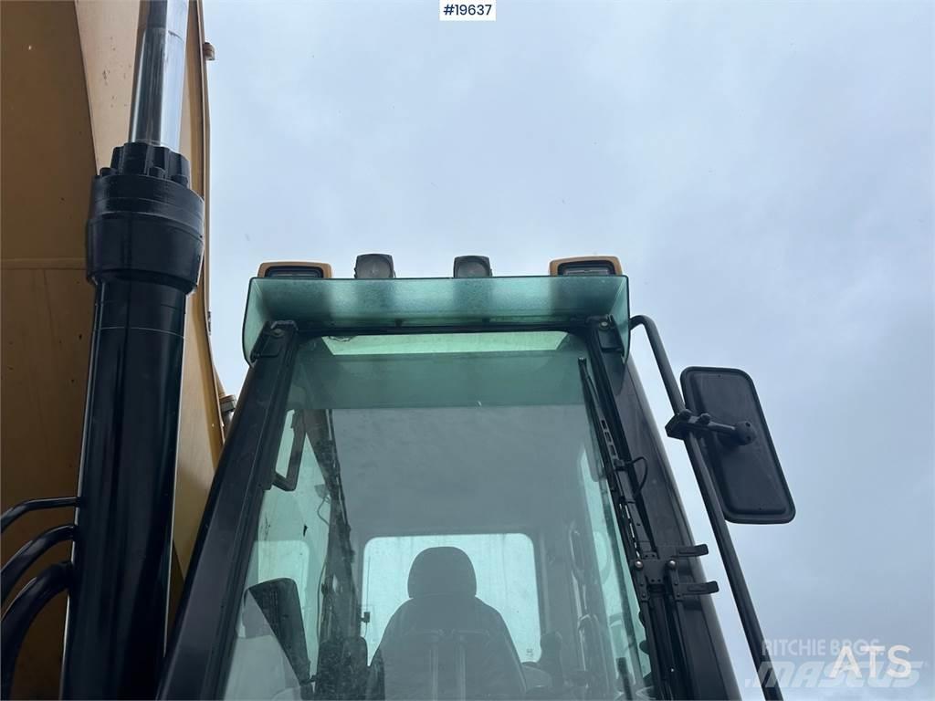 CAT 300D Excavatoare pe șenile
