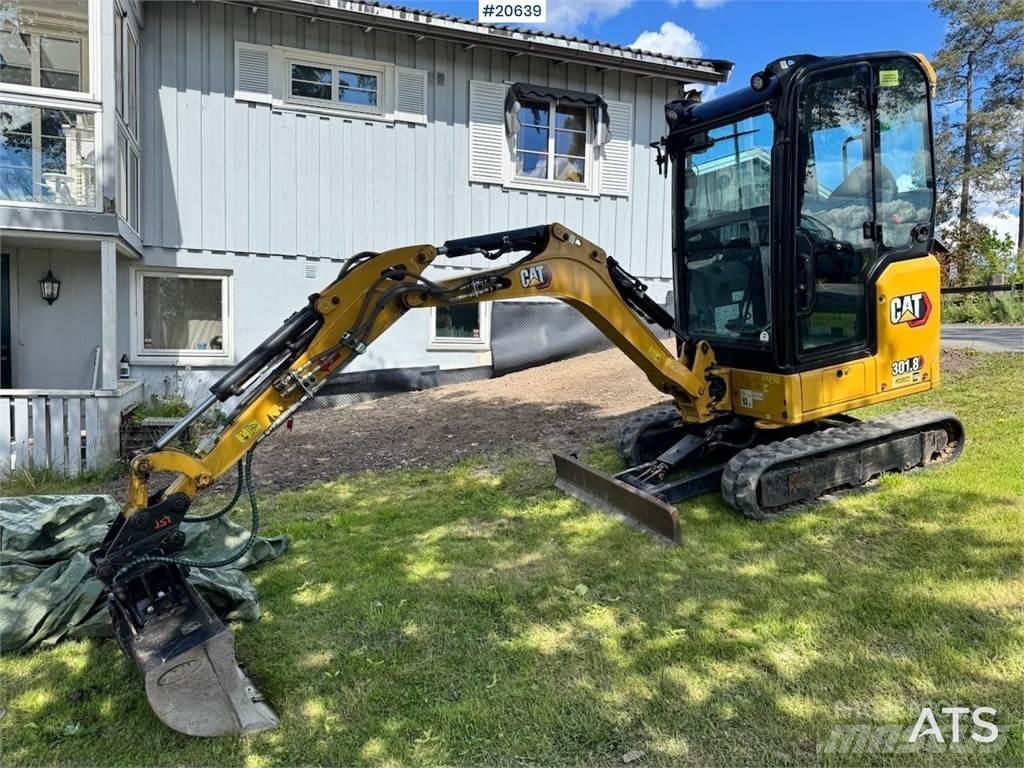 CAT 301.8 Excavatoare pe șenile
