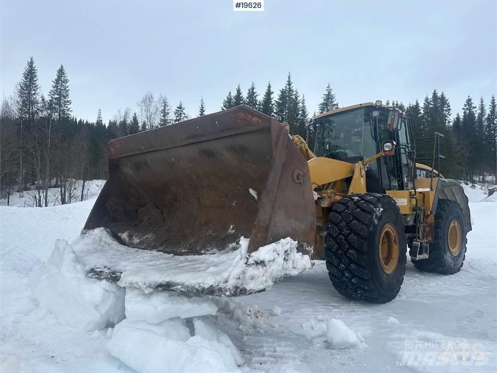 CAT 966G Incarcator pe pneuri