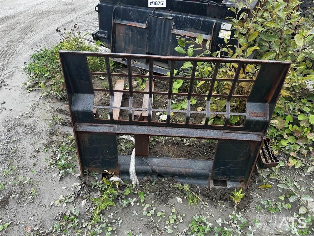 CAT Pallet Forks Utilaje construcții - Altele