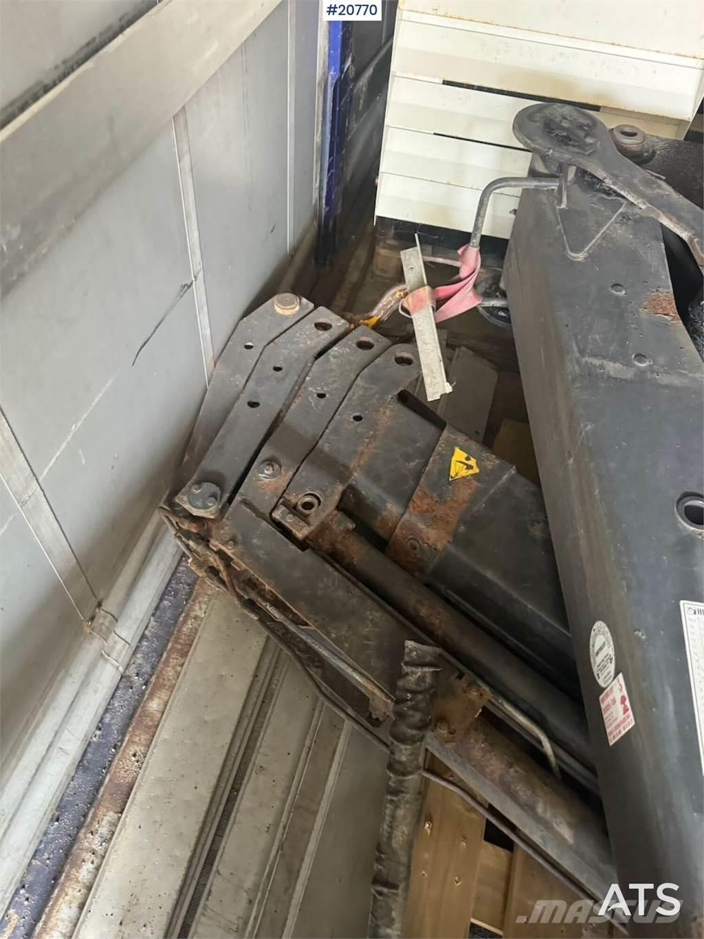 Hiab 125-4 Crane Altele