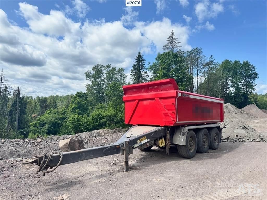 Istrail Trailer. Remorci basculante