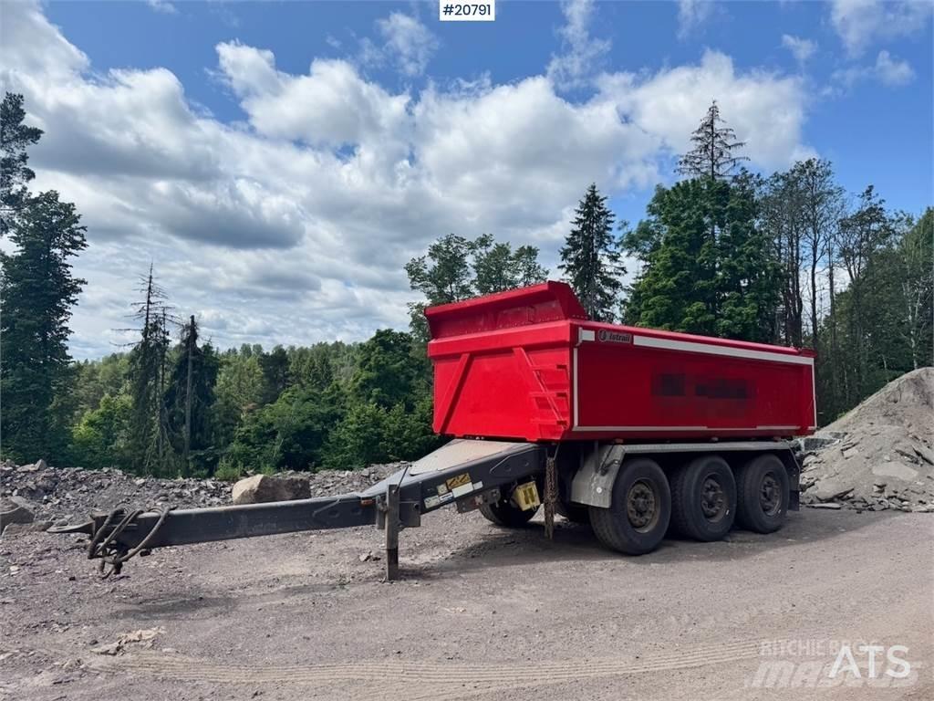 Istrail Trailer. Remorci basculante