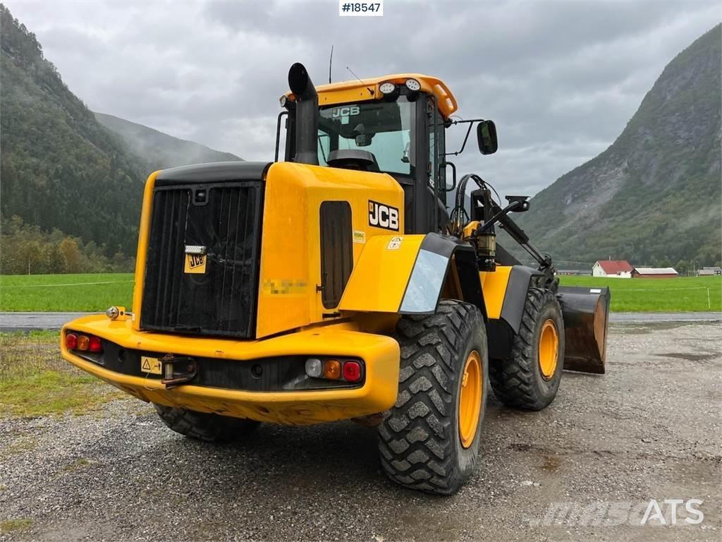 JCB 437HT Incarcator pe pneuri