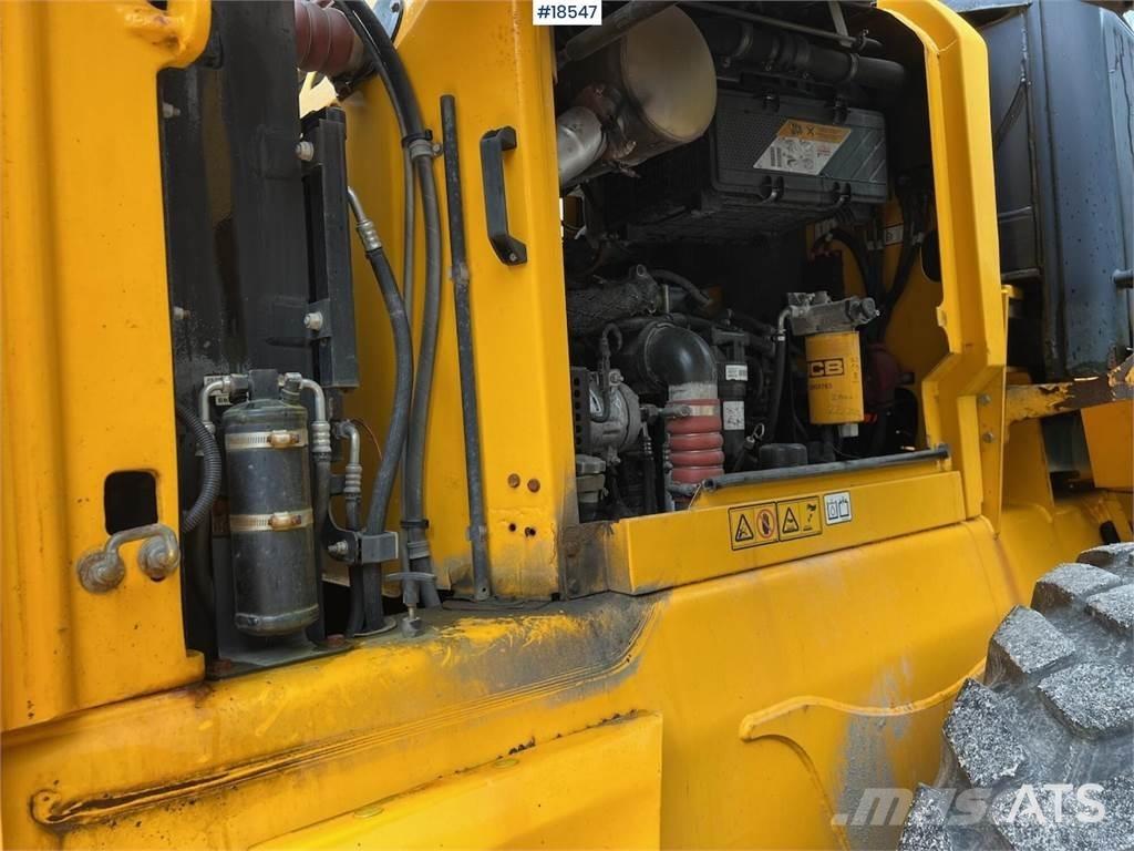 JCB 437HT Incarcator pe pneuri