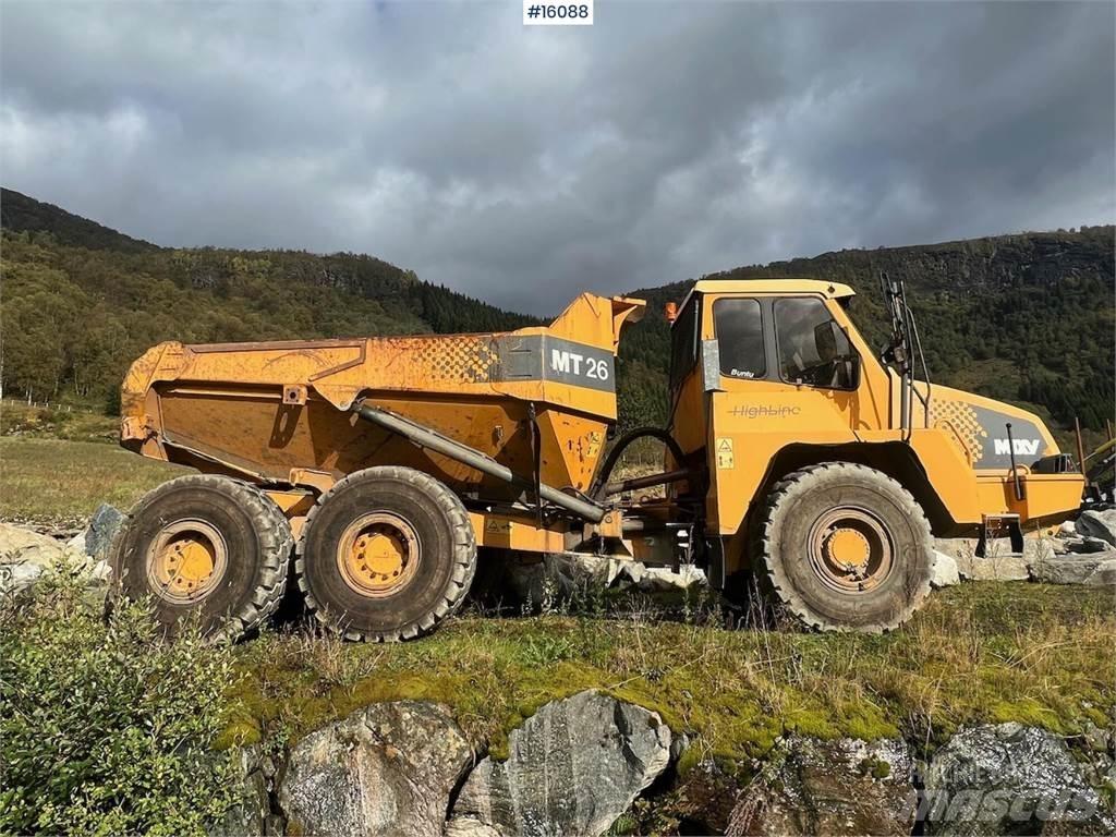 Moxy MT26 dumper. Minitractor de teren