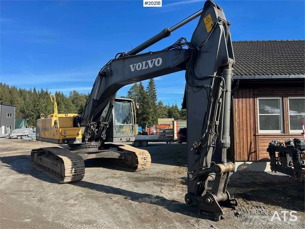 Volvo EC240CL Excavatoare pe șenile
