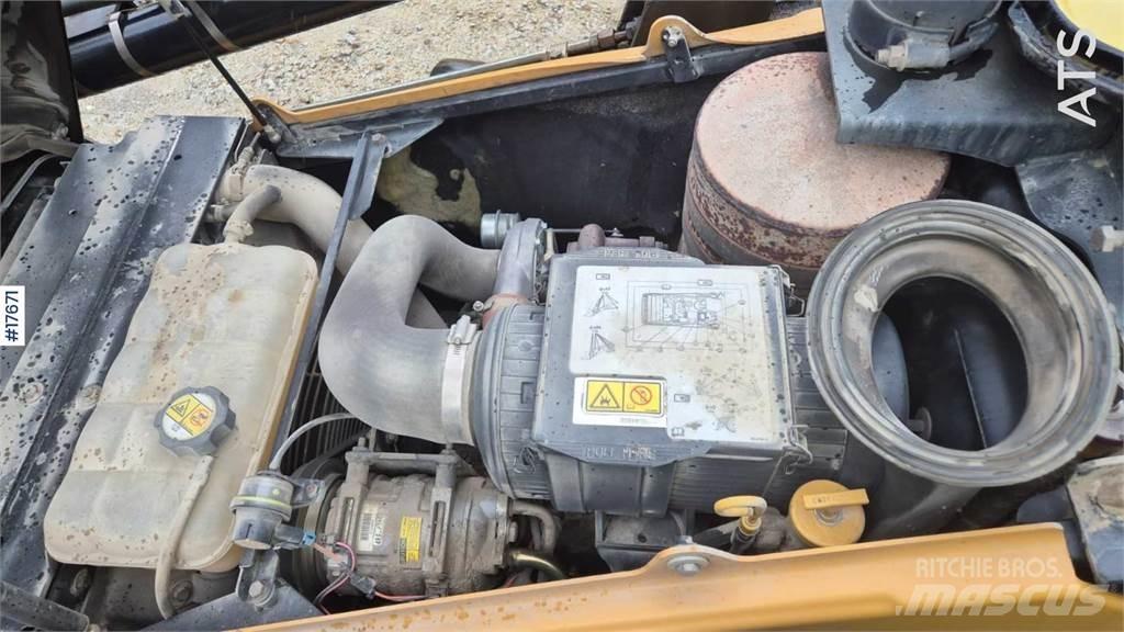 CAT 432E Buldoexcavatoare