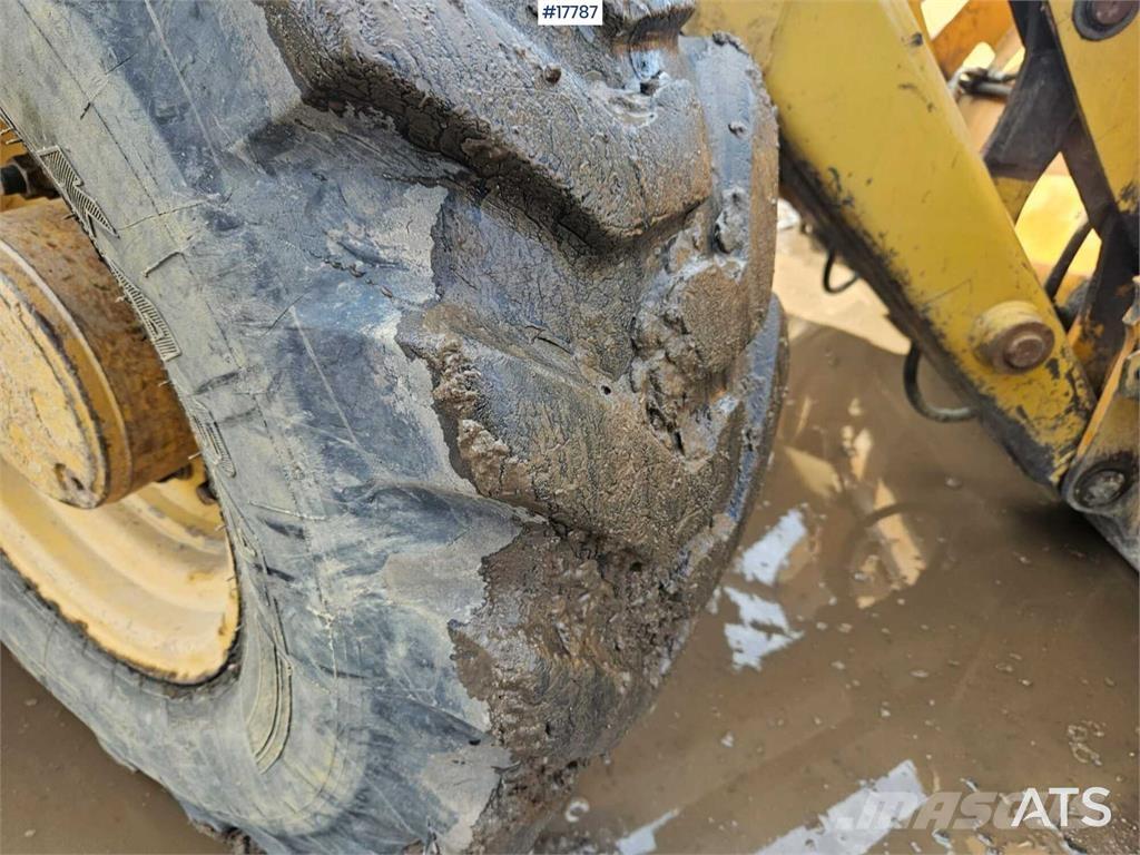 CAT 432E Buldoexcavatoare