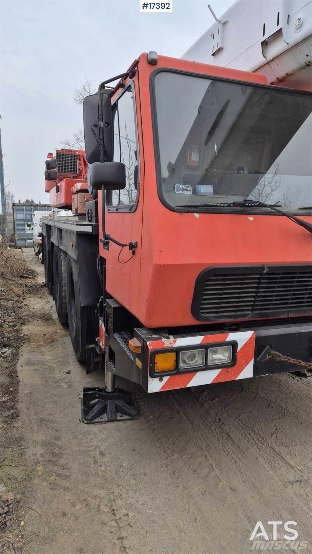 Grove GMK-3050 Macara pentru orice teren