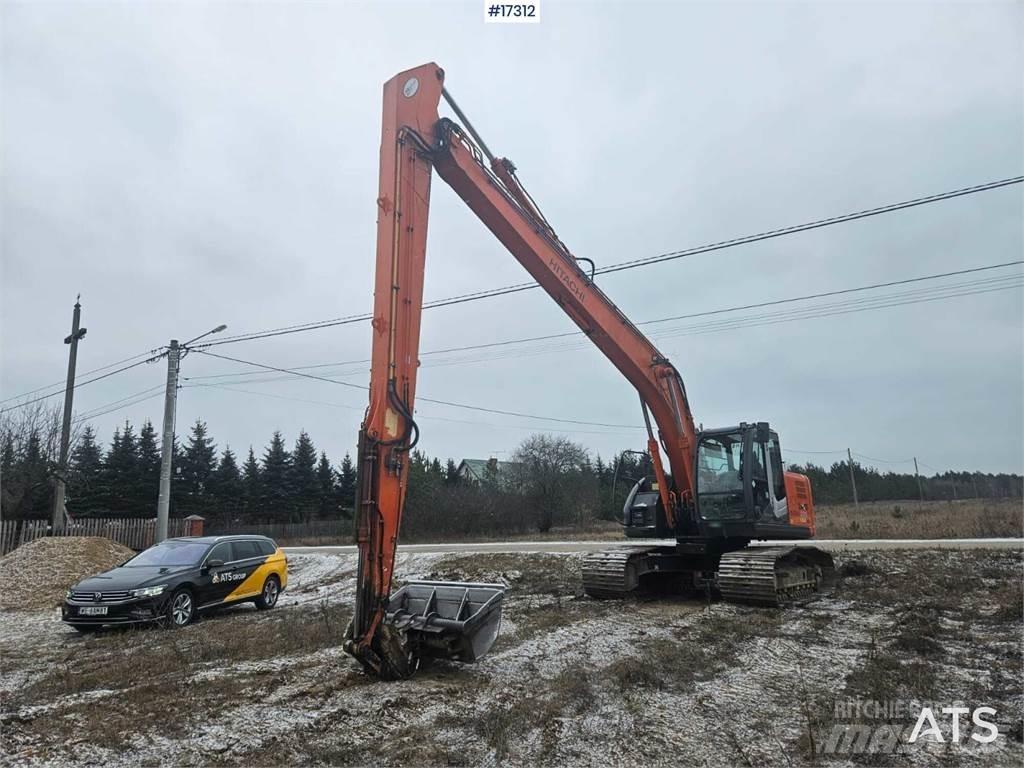 Hitachi ZX 225 US LC Excavatoare pe șenile
