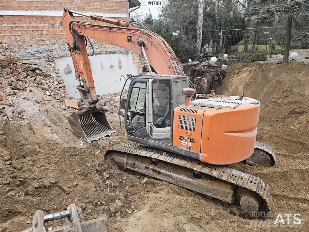 Hitachi ZX225 LC Excavatoare pe șenile
