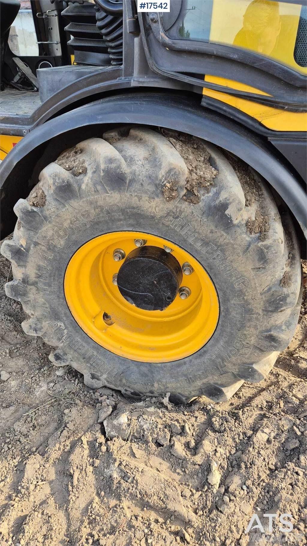 JCB 407 T4 Incarcator pe pneuri