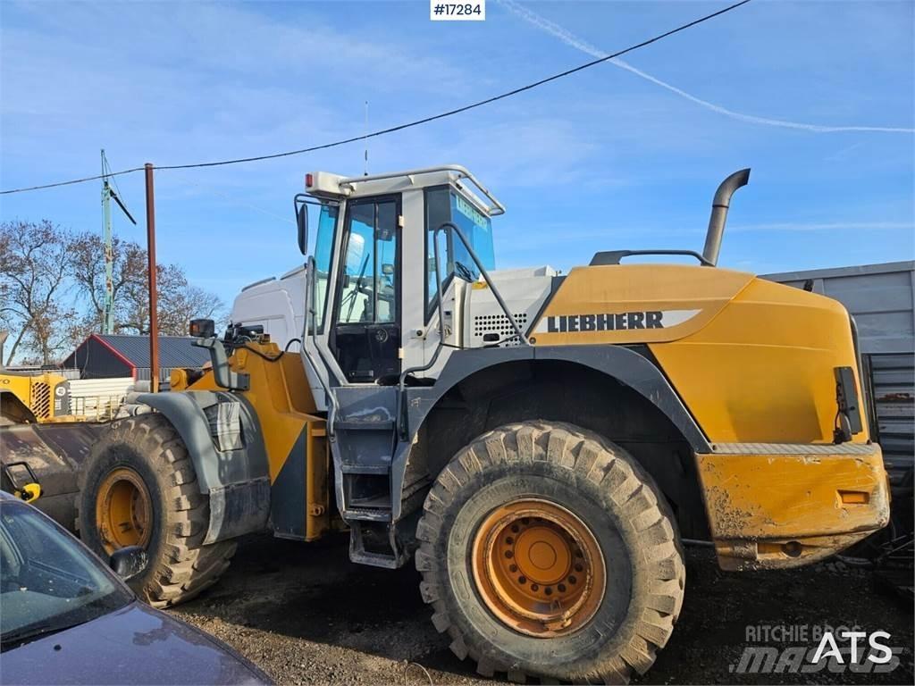 Liebherr L554 Incarcator pe pneuri