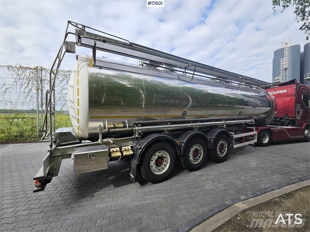 Magyar 6 Ms 2B6 07 Cisterna semi-remorci