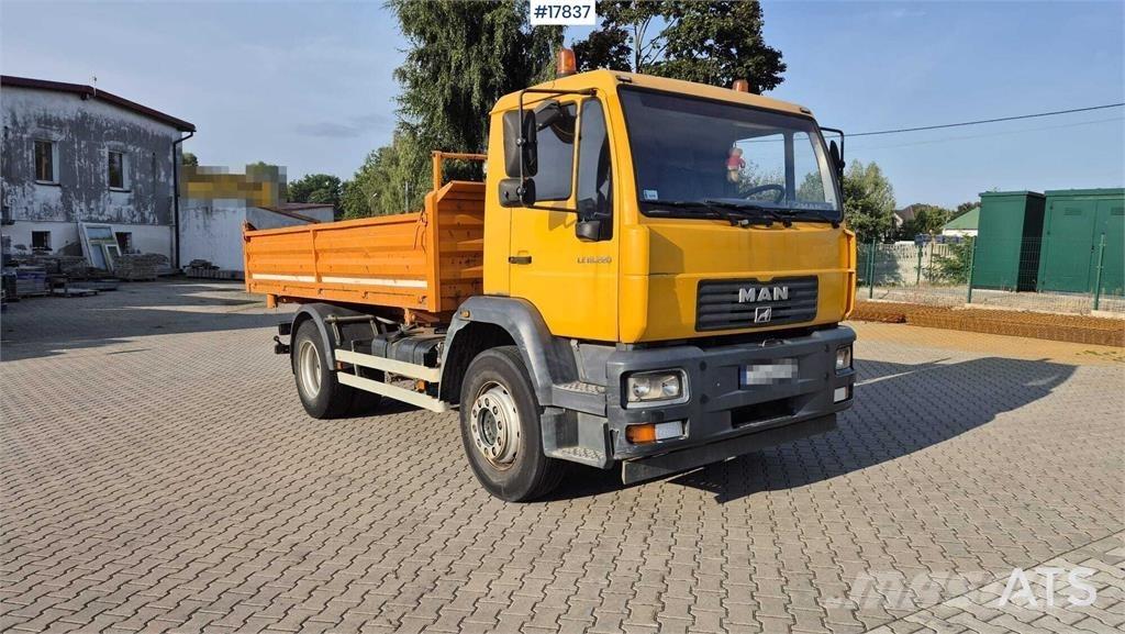 MAN 18.225 LC Autobasculanta