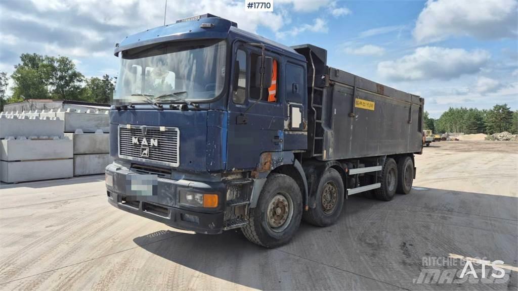 MAN F2000 Autobasculanta