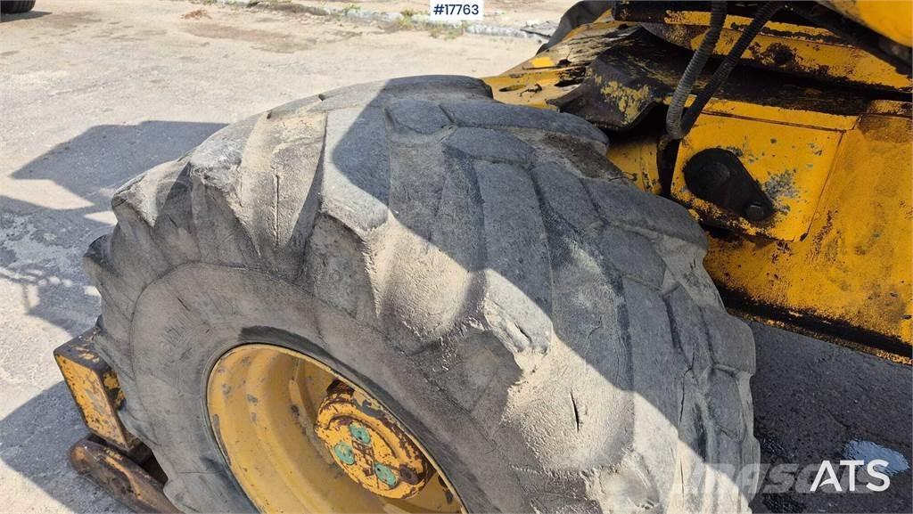 Mecalac 12MX Excavatoare cu roti