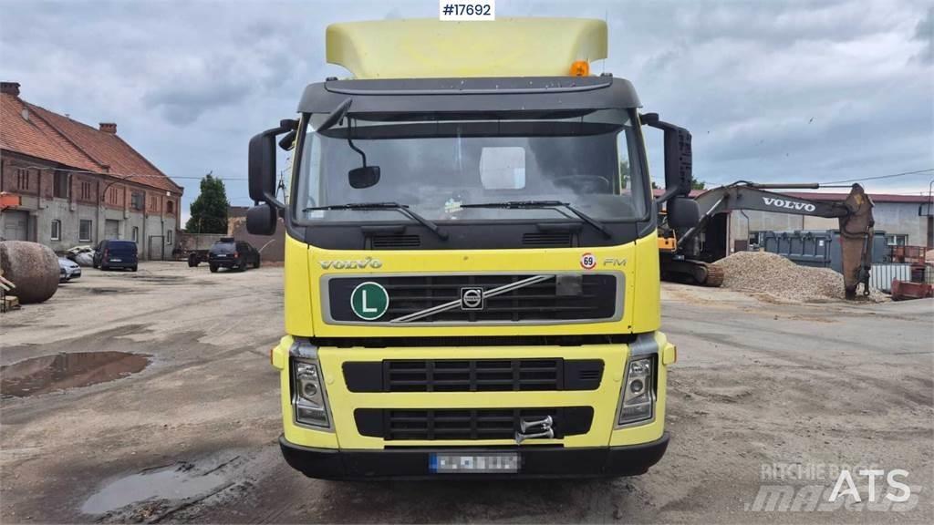 Volvo FM 440 Camion cu carlig de ridicare