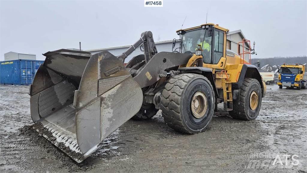 Volvo L220H Incarcator pe pneuri