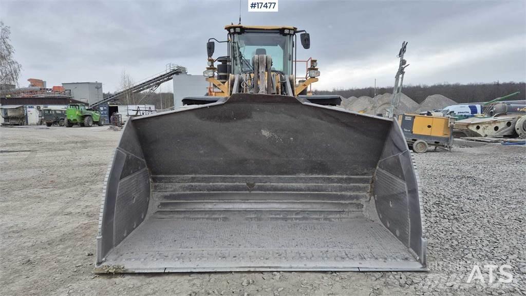 Volvo L220H Incarcator pe pneuri