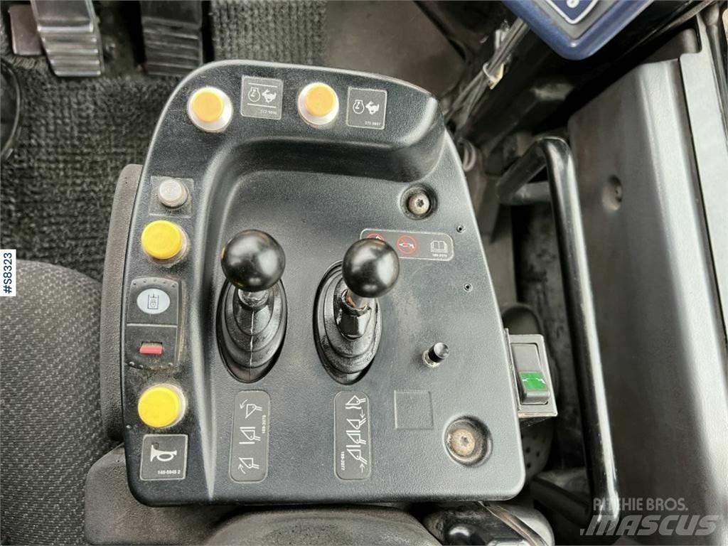 CAT 988H buldozere pe roti