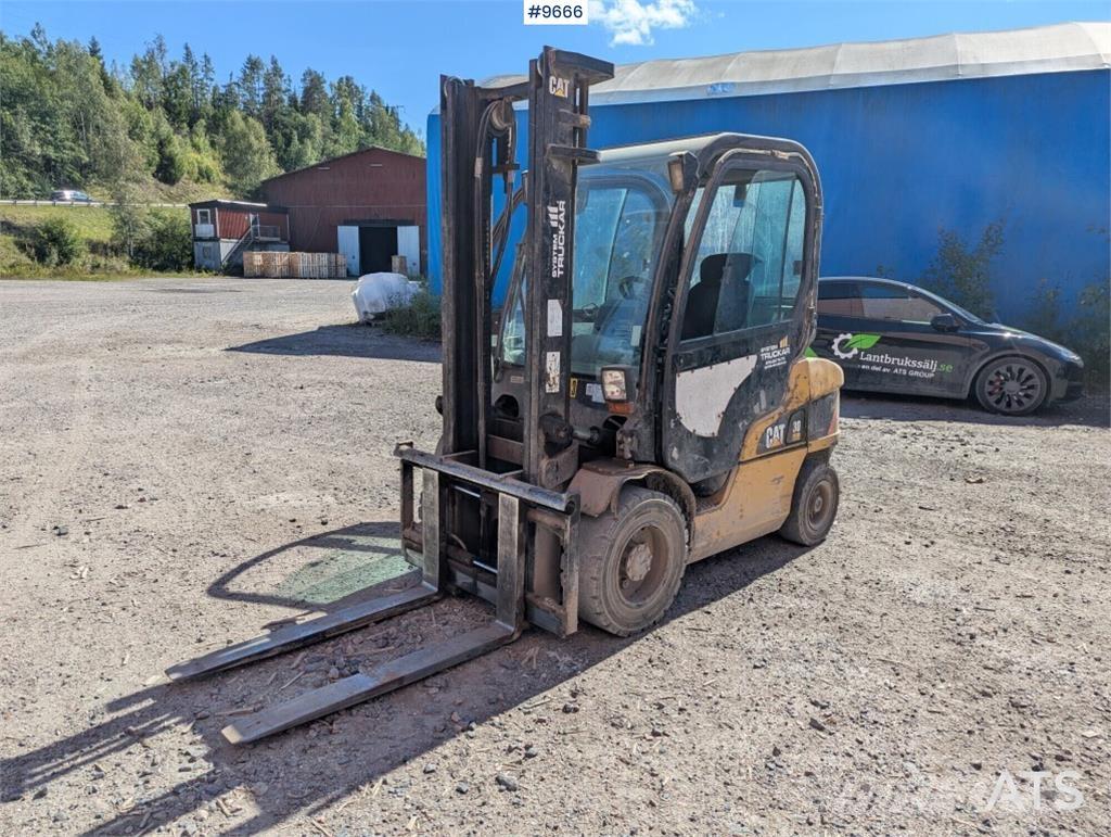 CAT DP30N Stivuitor diesel