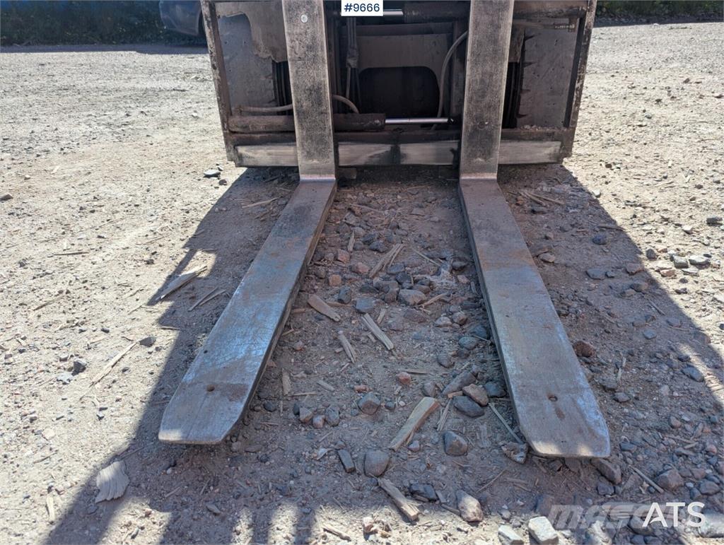 CAT DP30N Stivuitor diesel