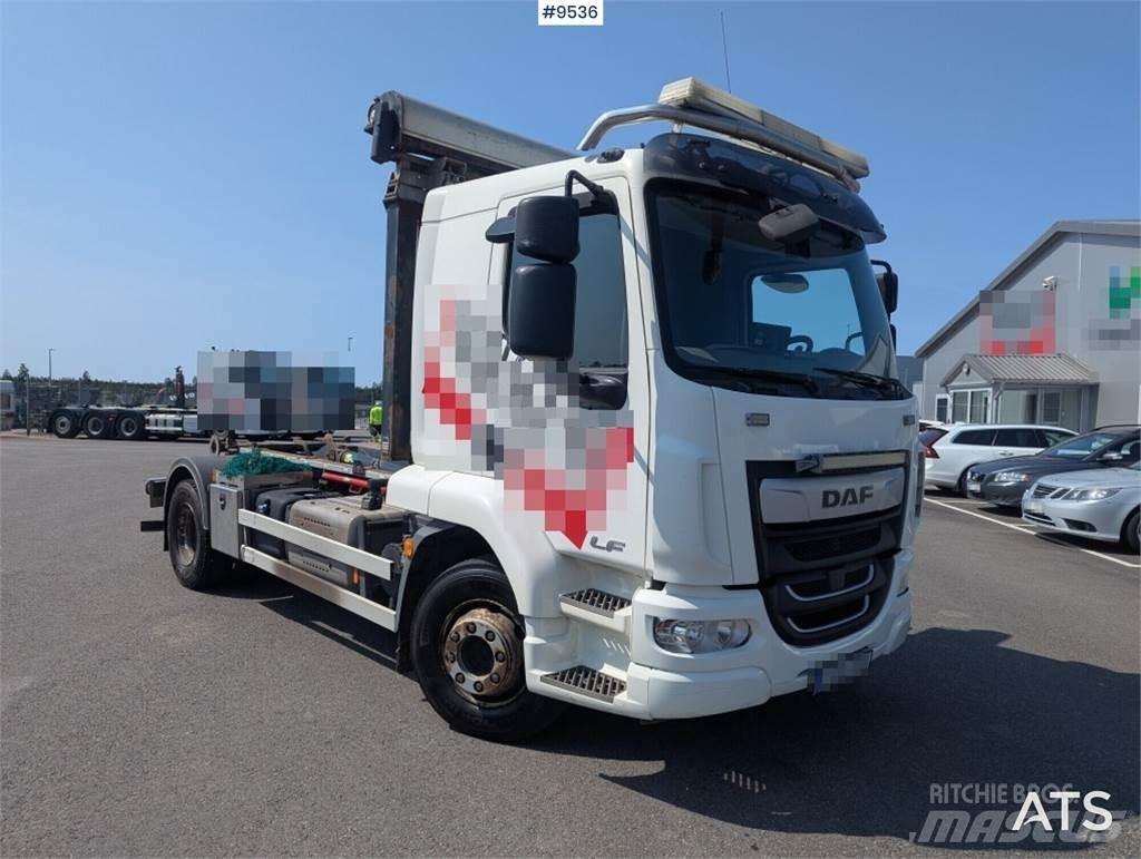 DAF FA LF260I  Camion cu carlig de ridicare