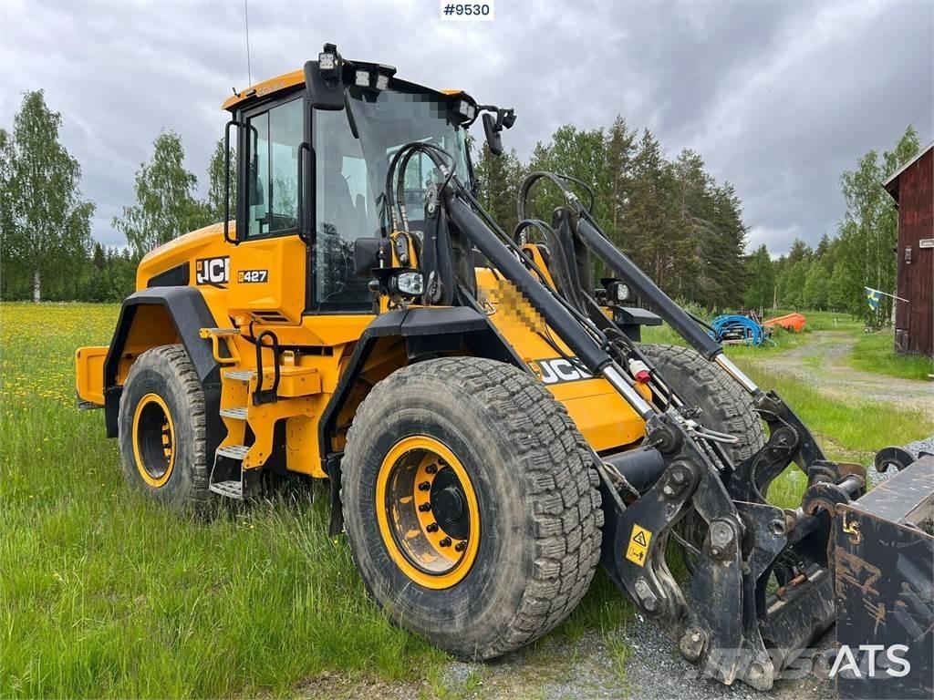 JCB 427 HT Incarcator pe pneuri
