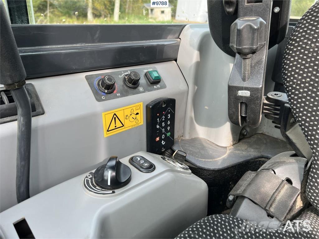 Komatsu PC55MR-5E0 Mini excavatoare < 7t