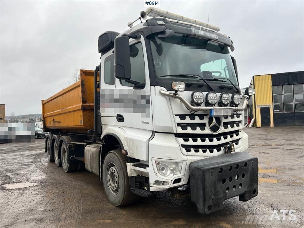 Mercedes-Benz Arocs Camion cu carlig de ridicare