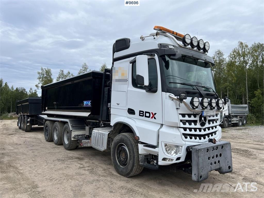 Mercedes-Benz Arocs Camion cu carlig de ridicare