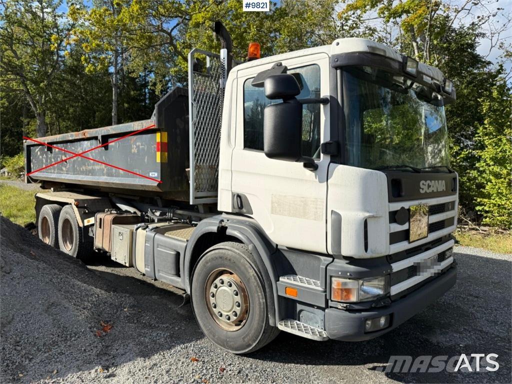 Scania P124GB Camion cu carlig de ridicare