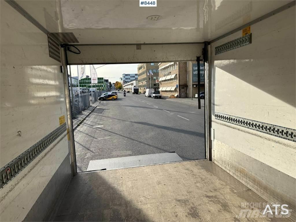 Scania P280B4X2NB Autocamioane