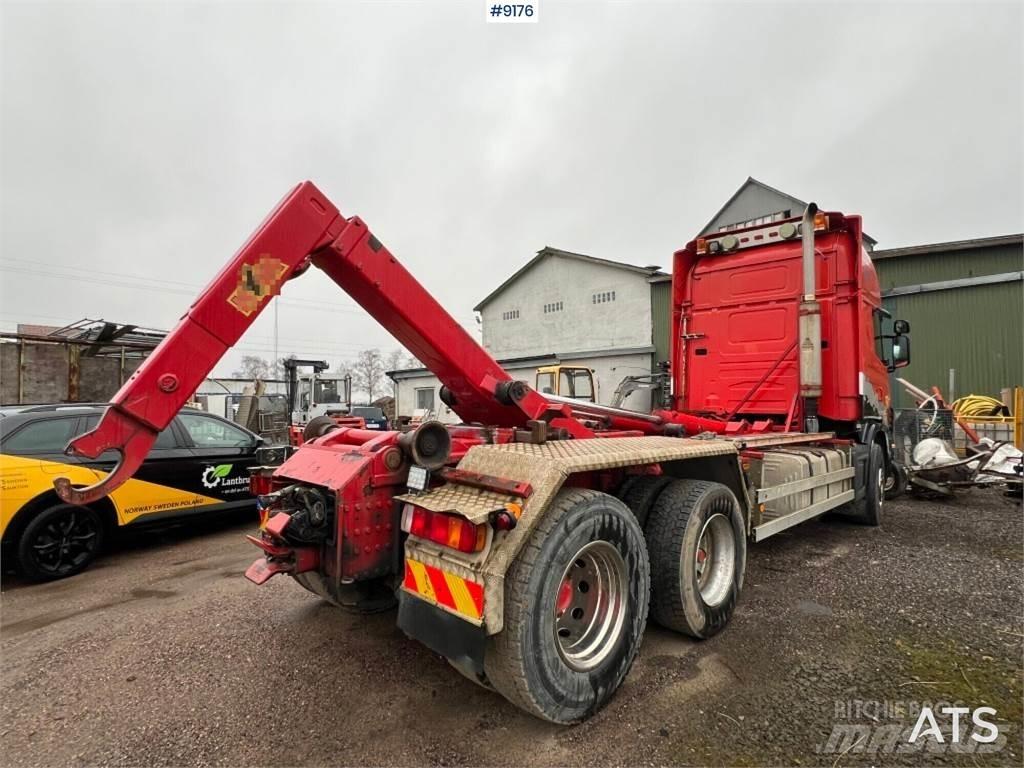 Scania R144GB6X4NA530 Camion cu carlig de ridicare