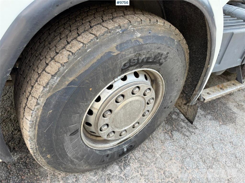 Scania R560 8X4 Camion cu carlig de ridicare
