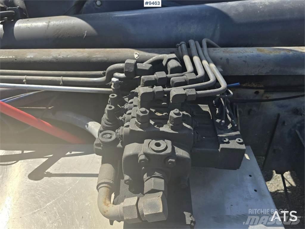 Volvo FH12 Camion cu carlig de ridicare