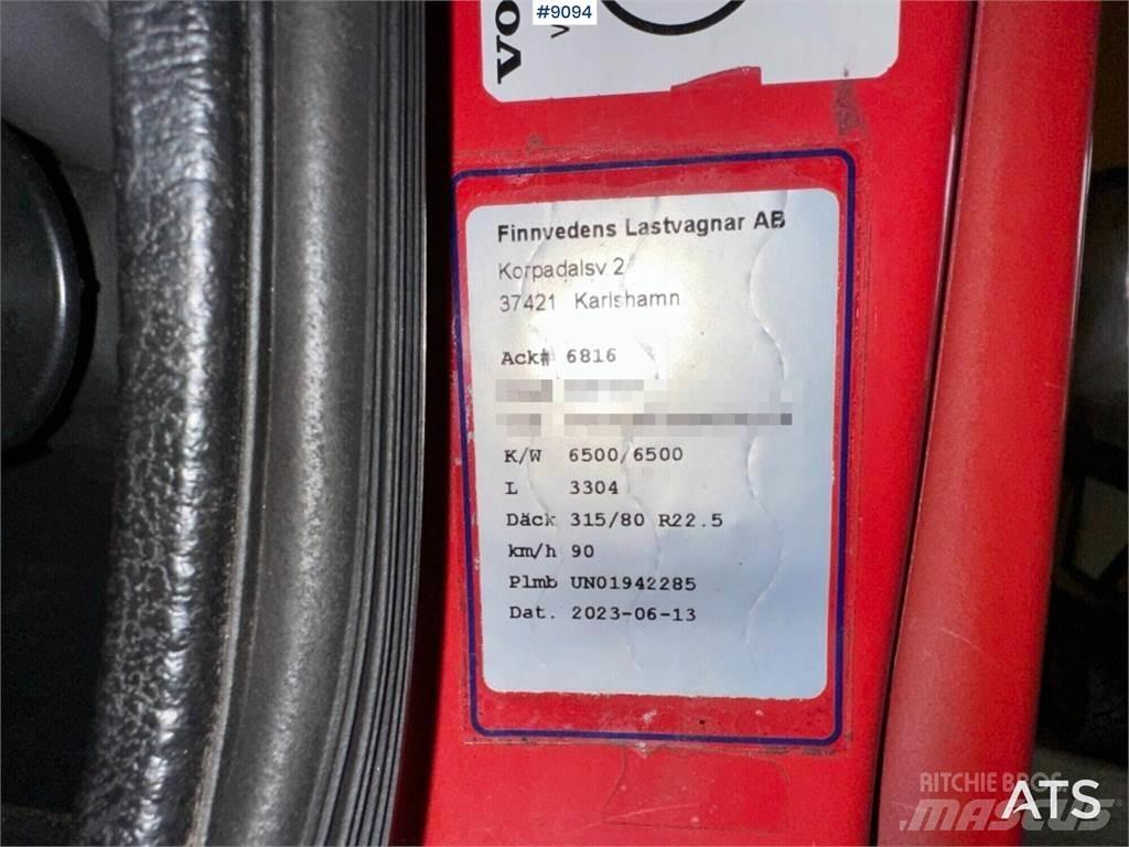 Volvo FL12 Camion cu carlig de ridicare