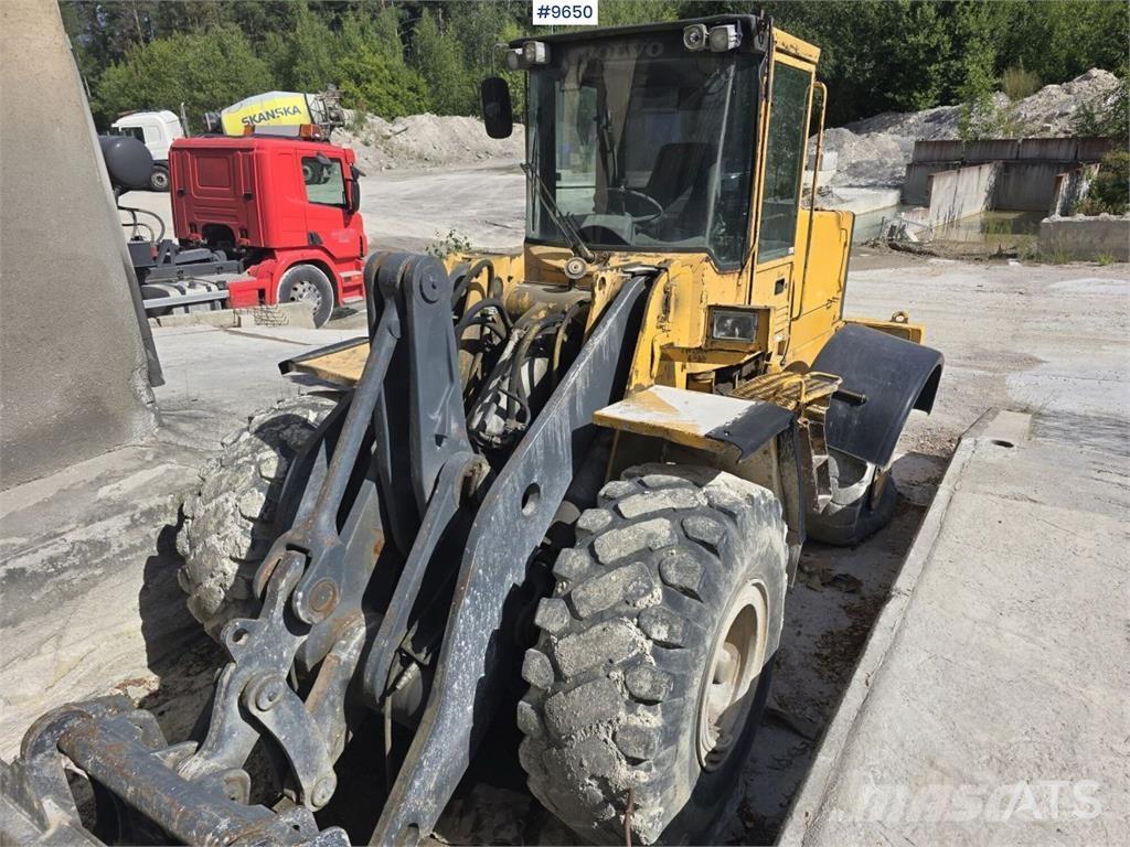 Volvo L120 buldozere pe roti