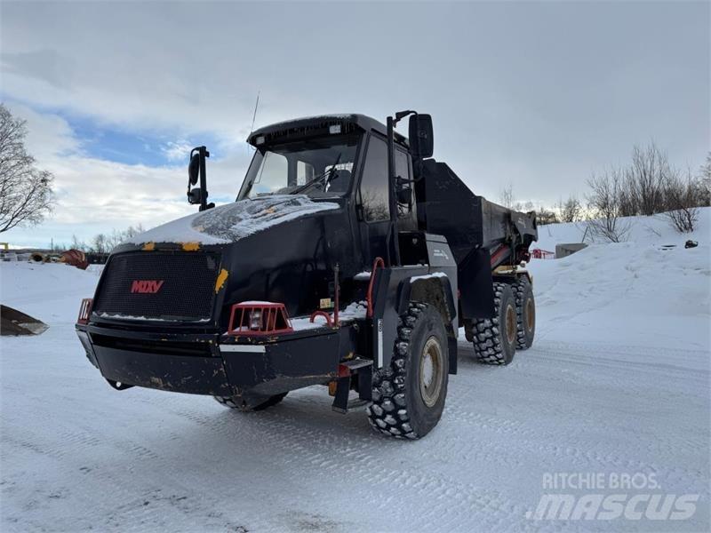 Moxy MT-25 Minitractor de teren