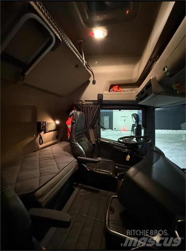 Scania R560 Autotractoare