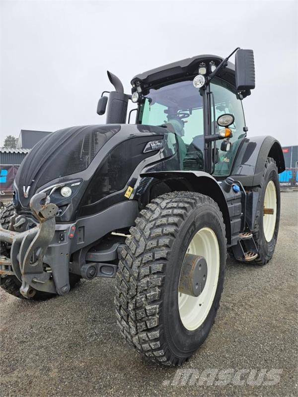 Valtra S374 Tractoare