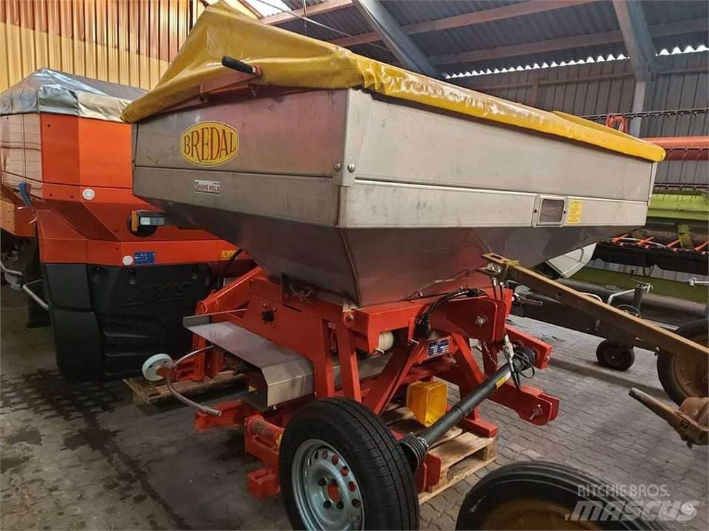 Bredal F2 2500 Împrastierea mineralelor
