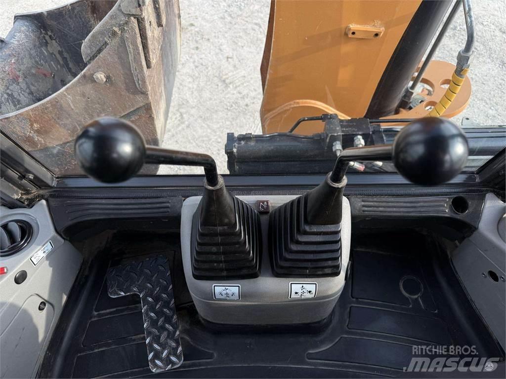 CASE 695 ST Buldoexcavatoare